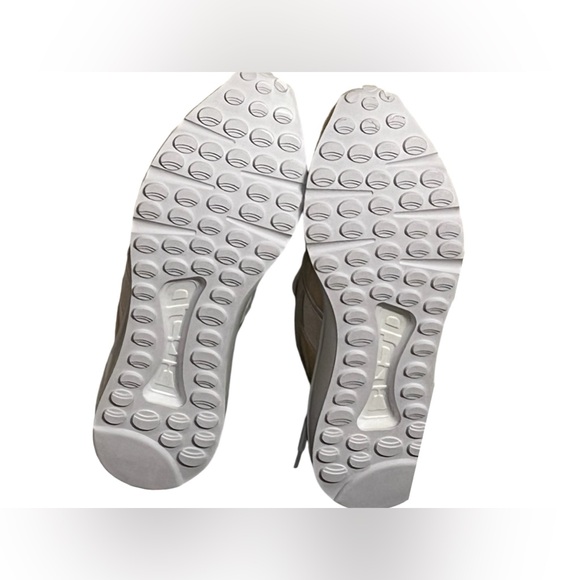 Steve Madden Cliff iridescent Leather, fabric and vegan suede sneakers NWOB - Picture 7 of 9